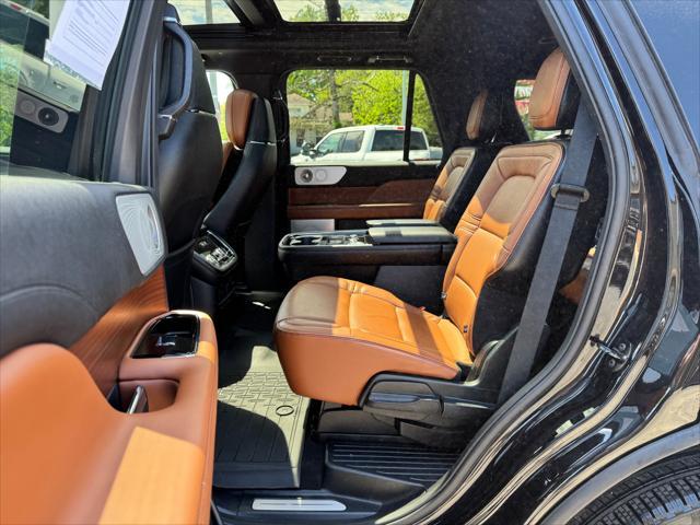 used 2019 Lincoln Navigator car, priced at $40,295