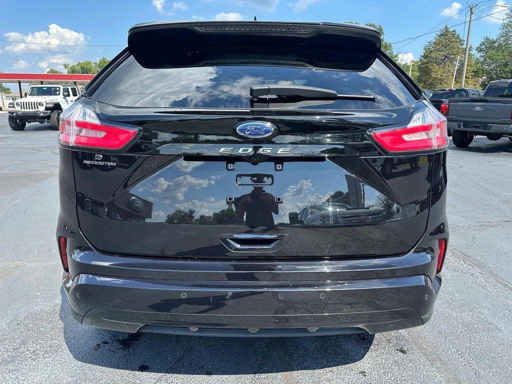 used 2024 Ford Edge car, priced at $35,295