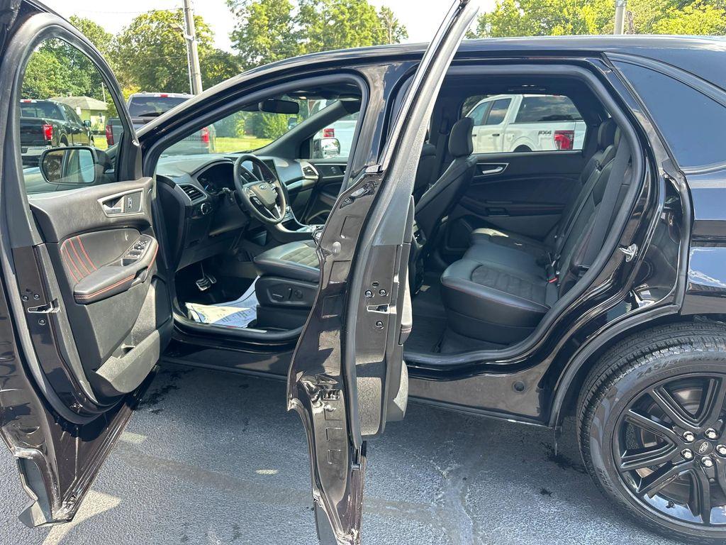 used 2024 Ford Edge car, priced at $35,295