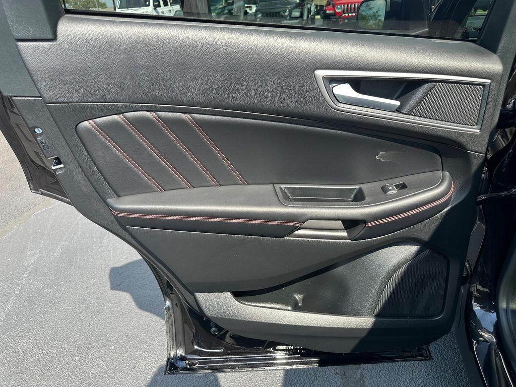used 2024 Ford Edge car, priced at $35,295