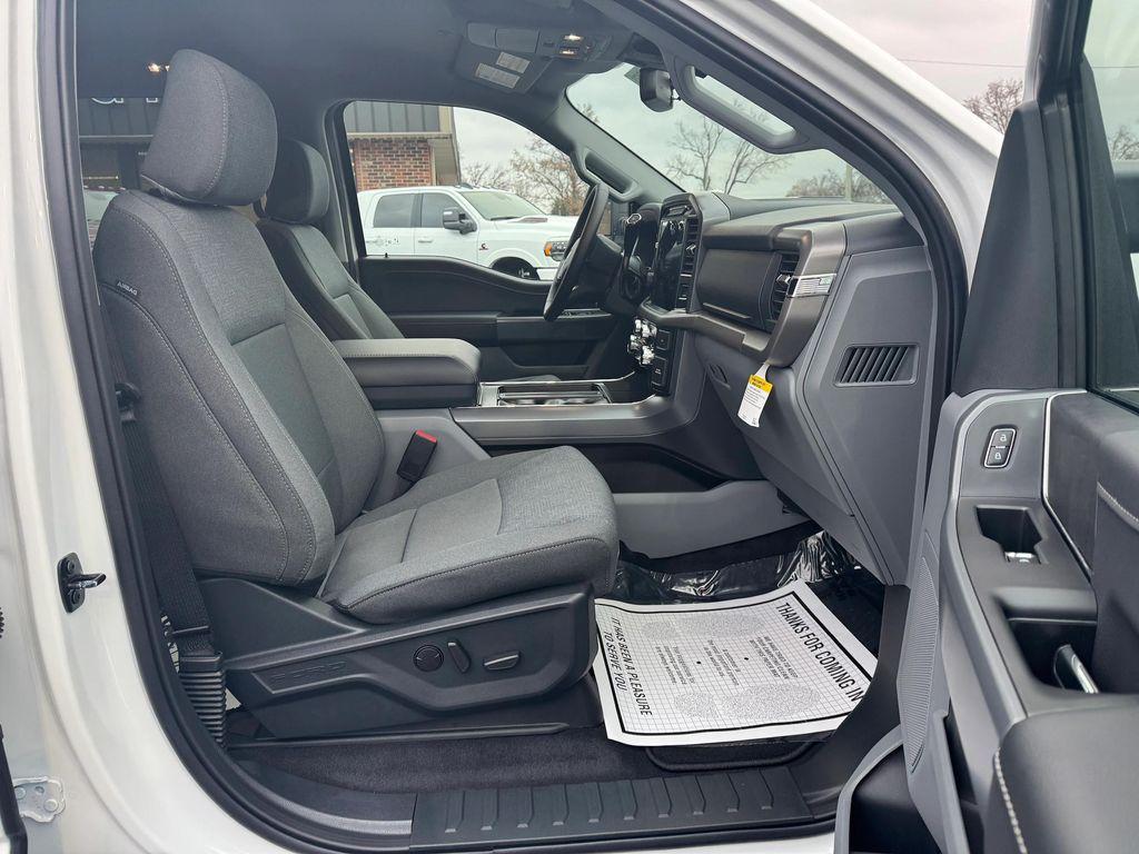 new 2024 Ford F-150 car, priced at $55,595