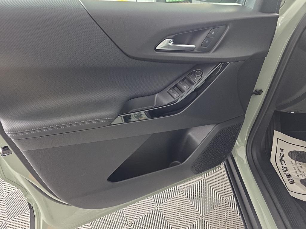 new 2026 Chevrolet Equinox car, priced at $30,495