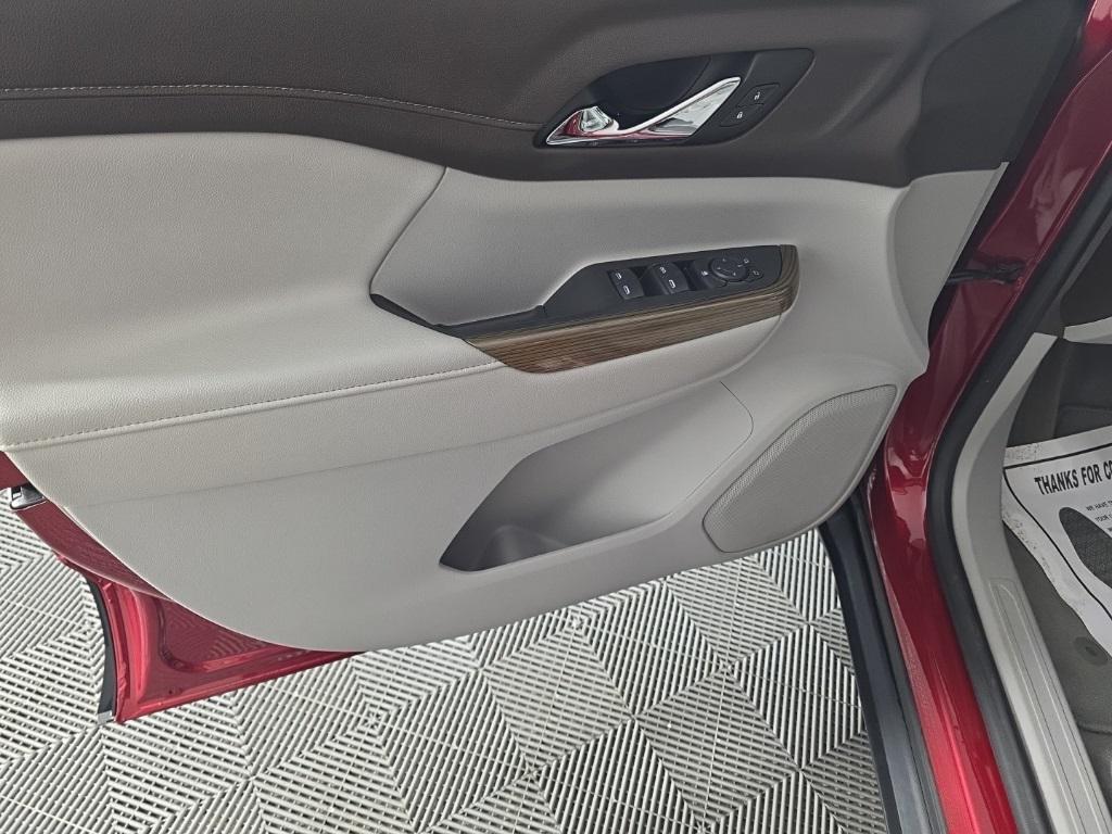 used 2021 GMC Acadia car, priced at $19,139