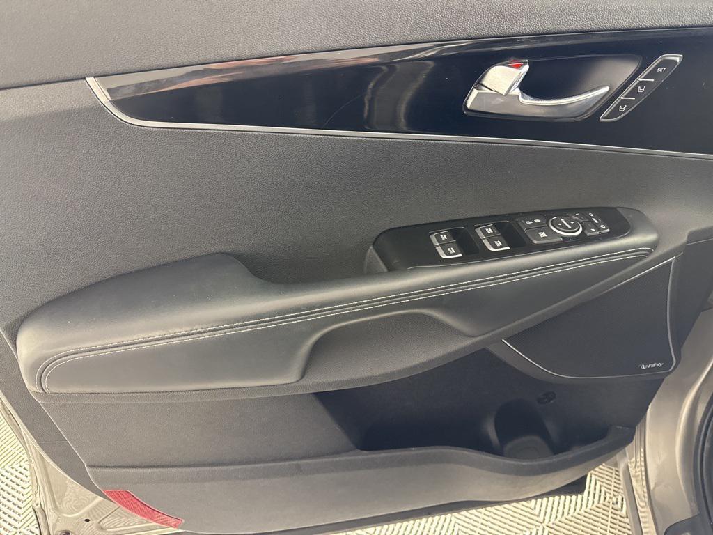 used 2017 Kia Sorento car, priced at $14,930