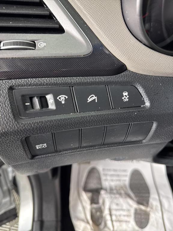 used 2016 Hyundai Santa Fe car, priced at $13,557