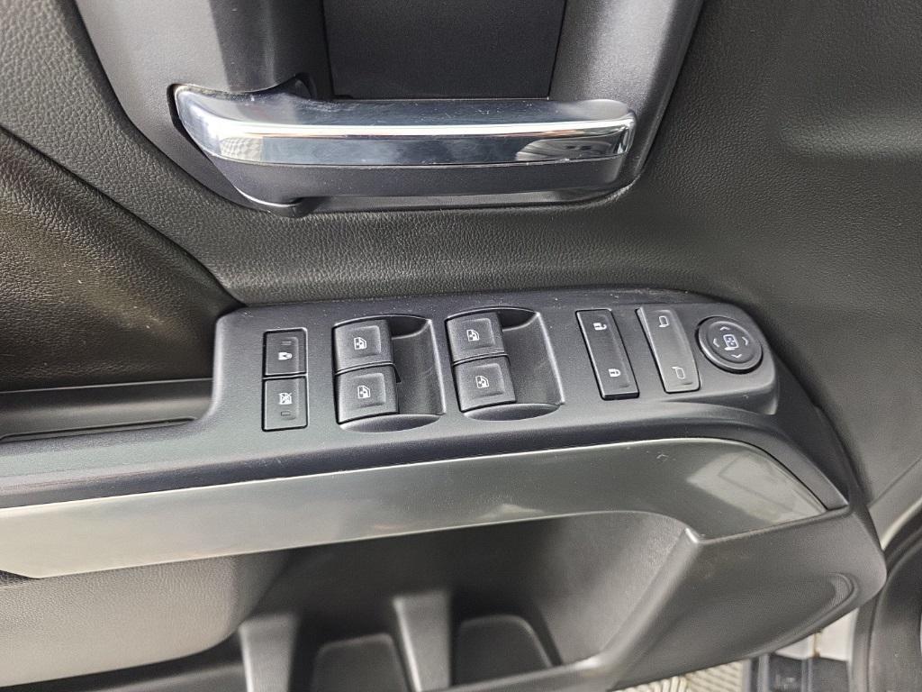 used 2015 Chevrolet Silverado 1500 car, priced at $18,155
