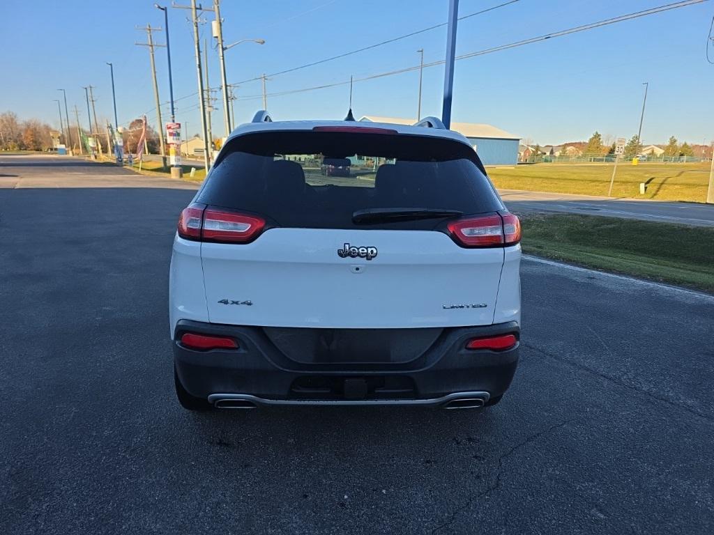 used 2015 Jeep Cherokee car, priced at $10,573