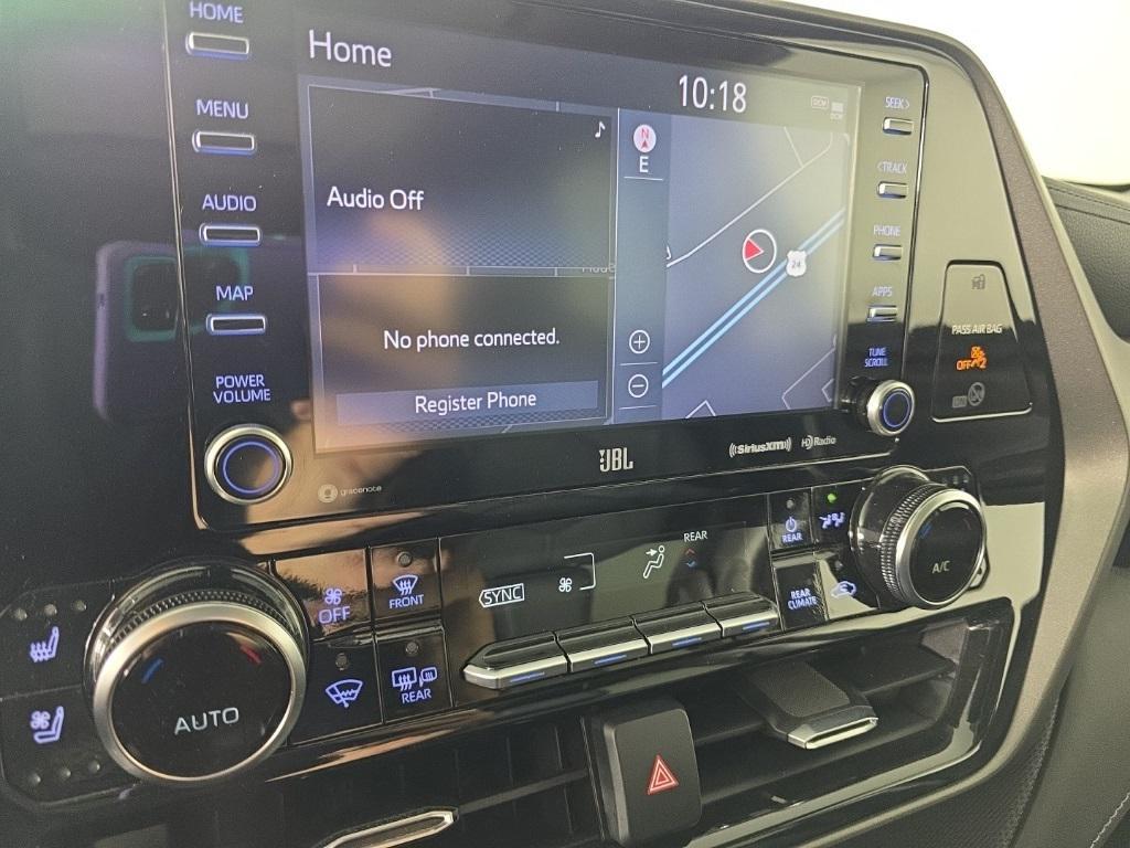 used 2020 Toyota Highlander car, priced at $33,987