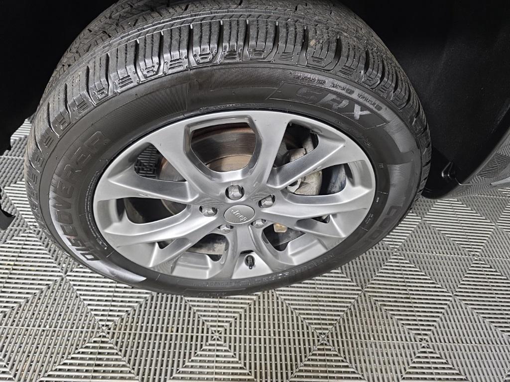 used 2019 Jeep Grand Cherokee car, priced at $19,733