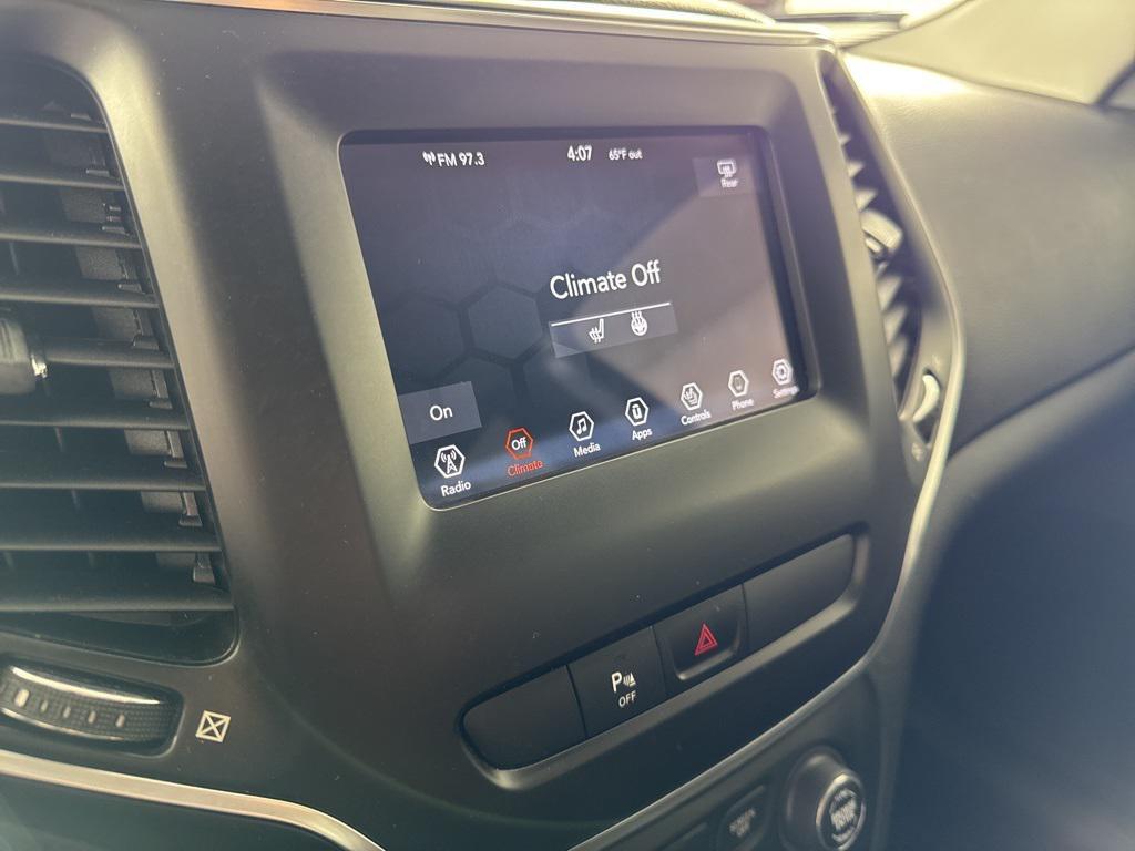 used 2020 Jeep Cherokee car, priced at $14,989