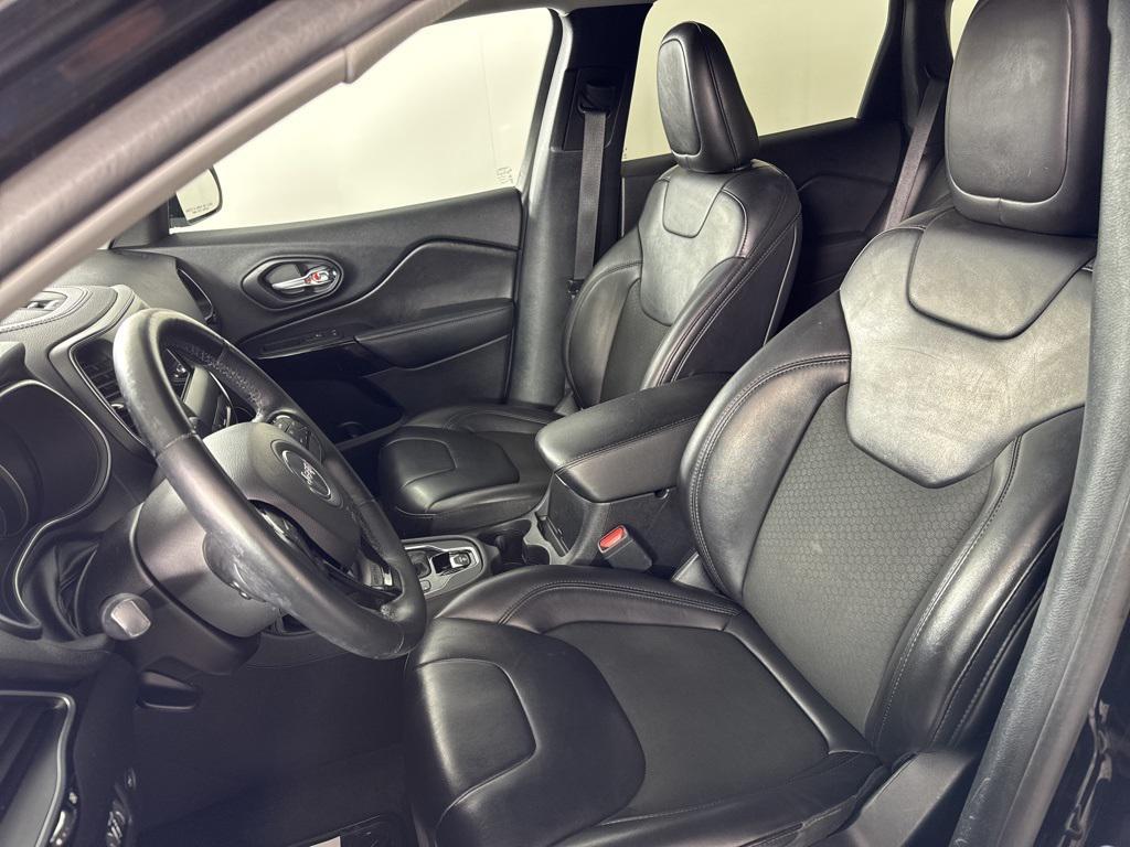 used 2020 Jeep Cherokee car, priced at $14,989