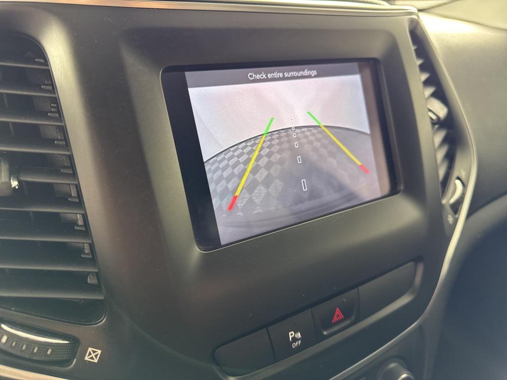 used 2020 Jeep Cherokee car, priced at $14,989