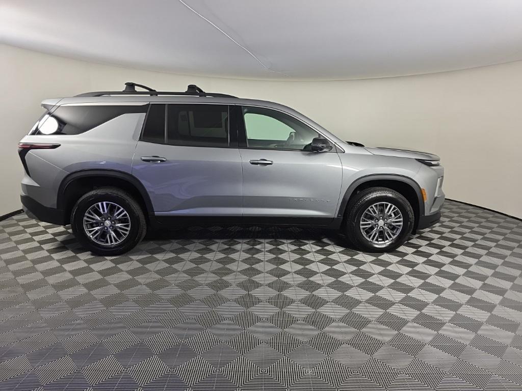 new 2025 Chevrolet Traverse car, priced at $43,045
