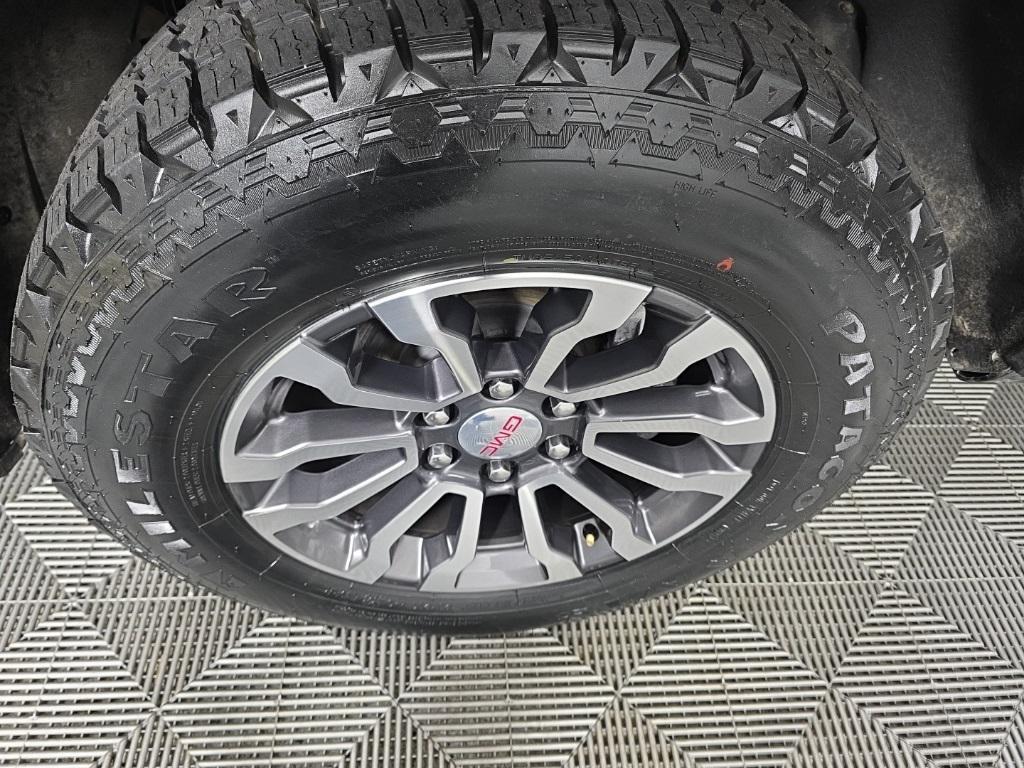 used 2023 GMC Sierra 1500 car, priced at $43,483