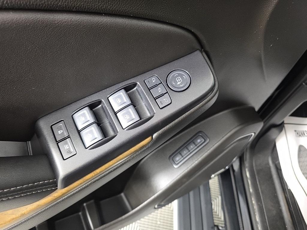 used 2020 GMC Yukon XL car, priced at $33,349
