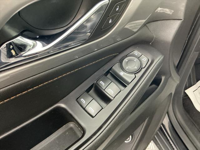 used 2020 Chevrolet Traverse car, priced at $20,364