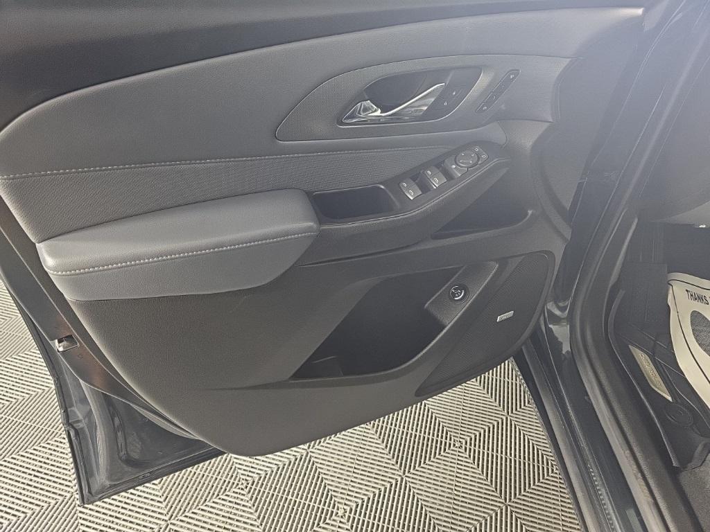used 2018 Chevrolet Traverse car, priced at $16,908