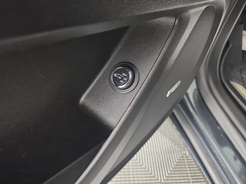 used 2018 Chevrolet Traverse car, priced at $16,908