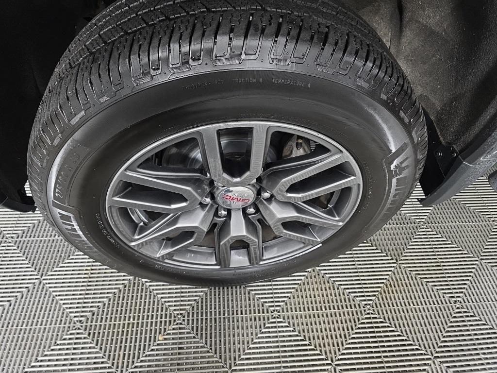 used 2020 GMC Sierra 1500 car, priced at $32,494