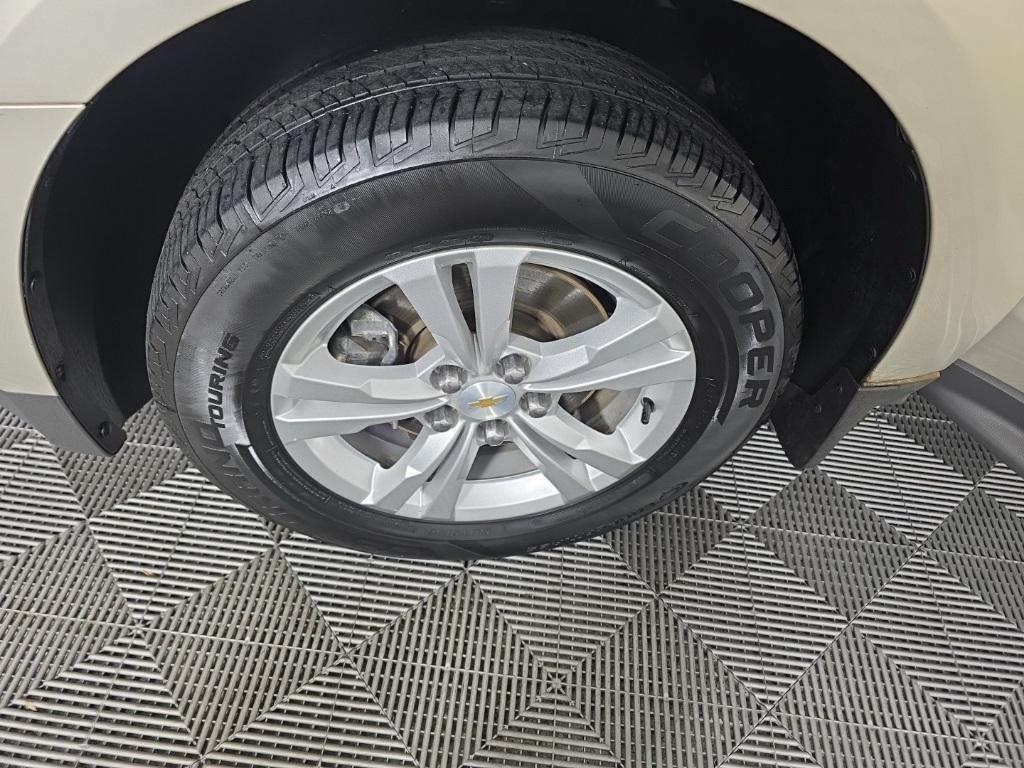 used 2015 Chevrolet Equinox car, priced at $9,999