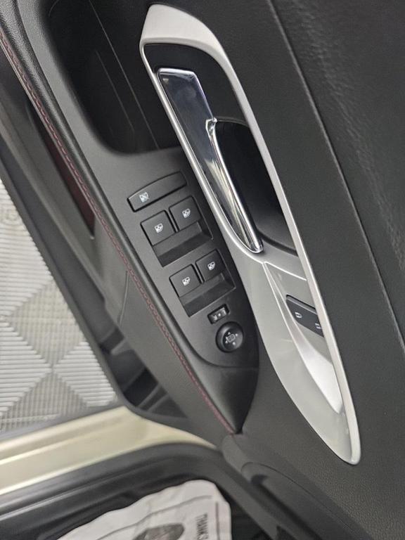 used 2015 Chevrolet Equinox car, priced at $9,999