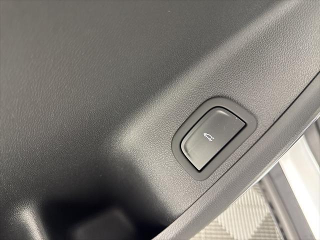 new 2025 Chevrolet Traverse car, priced at $52,130