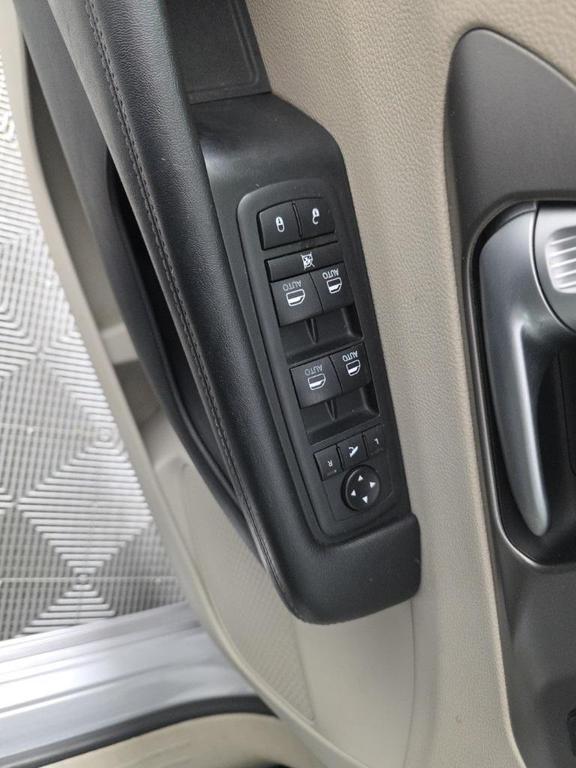 used 2018 Chrysler Pacifica car, priced at $13,845