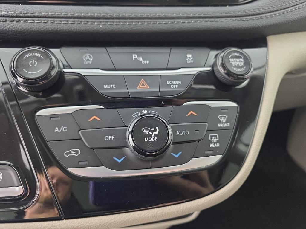 used 2018 Chrysler Pacifica car, priced at $13,845