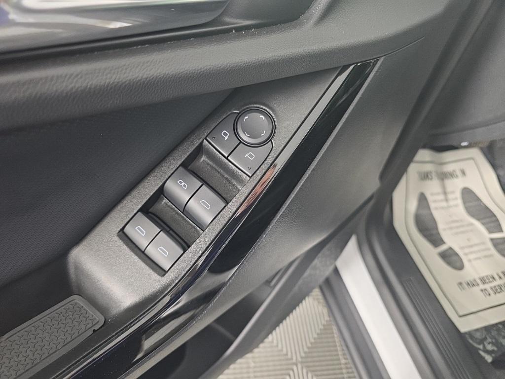 new 2025 Chevrolet Equinox car, priced at $31,991