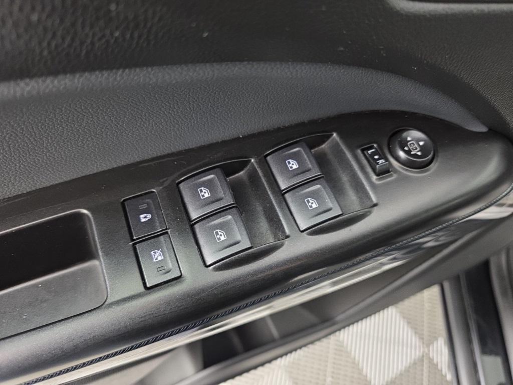 used 2022 Chevrolet Colorado car, priced at $27,701