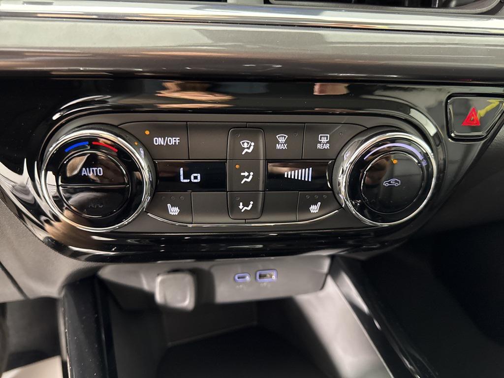 new 2025 Chevrolet Trax car, priced at $26,115