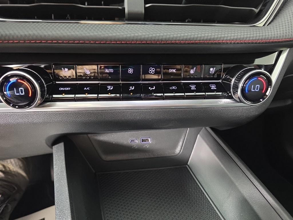 new 2026 Chevrolet Equinox car, priced at $39,340