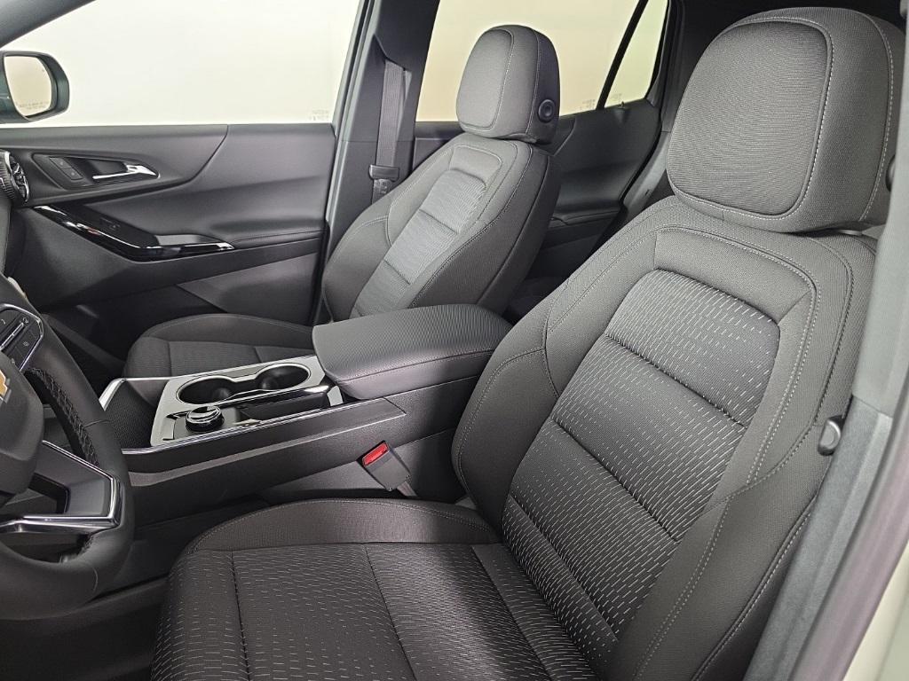 new 2026 Chevrolet Equinox car, priced at $29,605