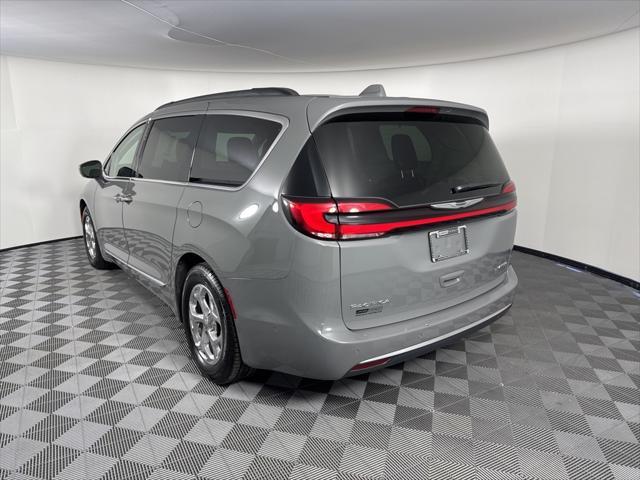 used 2022 Chrysler Pacifica car, priced at $27,651