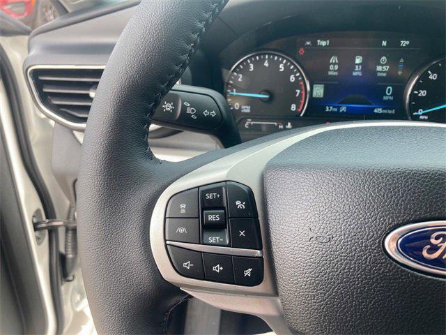 new 2024 Ford Explorer car, priced at $49,394