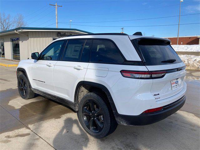 new 2024 Jeep Grand Cherokee car, priced at $50,162