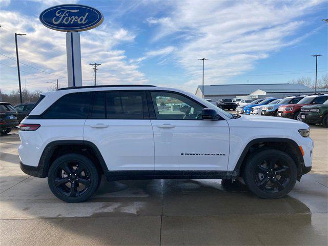 new 2024 Jeep Grand Cherokee car, priced at $50,162