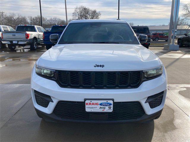 new 2024 Jeep Grand Cherokee car, priced at $50,162