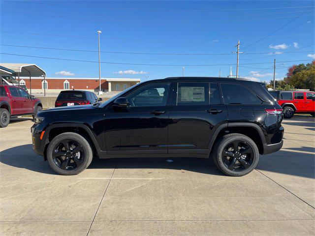 new 2025 Jeep Grand Cherokee car, priced at $49,170