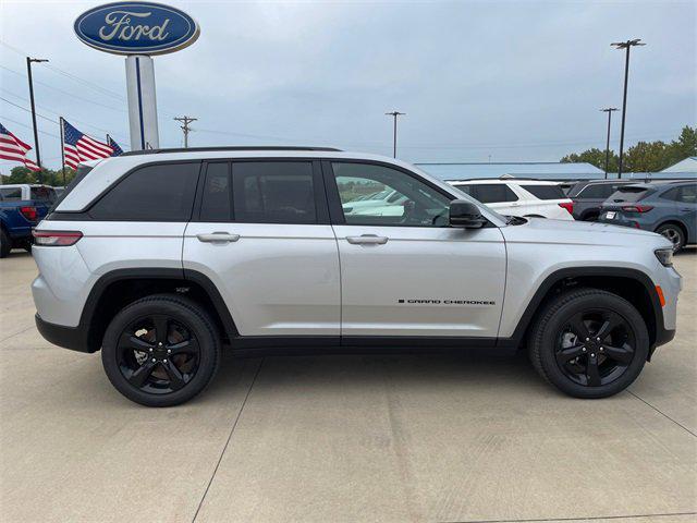 new 2024 Jeep Grand Cherokee car, priced at $51,937