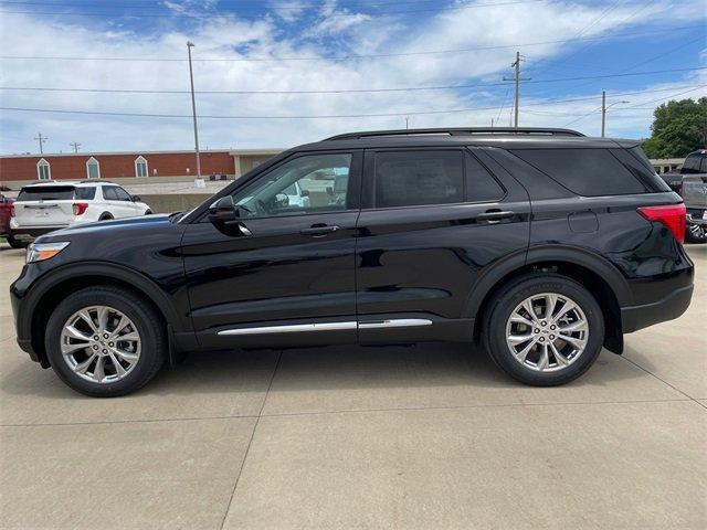 new 2024 Ford Explorer car, priced at $48,502