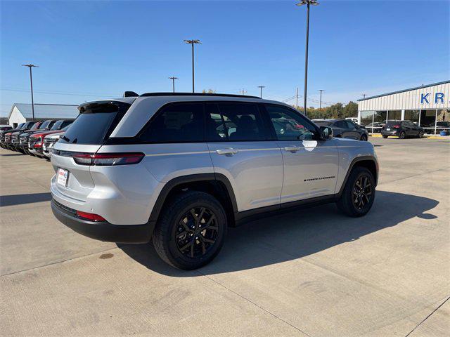 new 2025 Jeep Grand Cherokee car, priced at $47,525