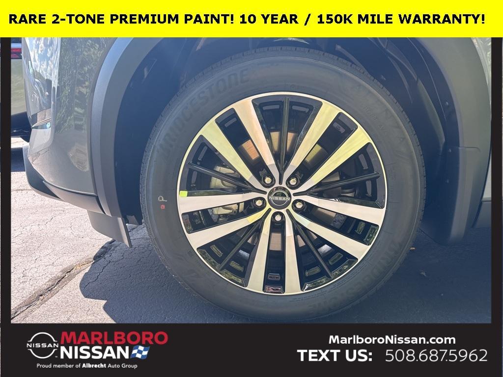 new 2025 Nissan Pathfinder car, priced at $52,513