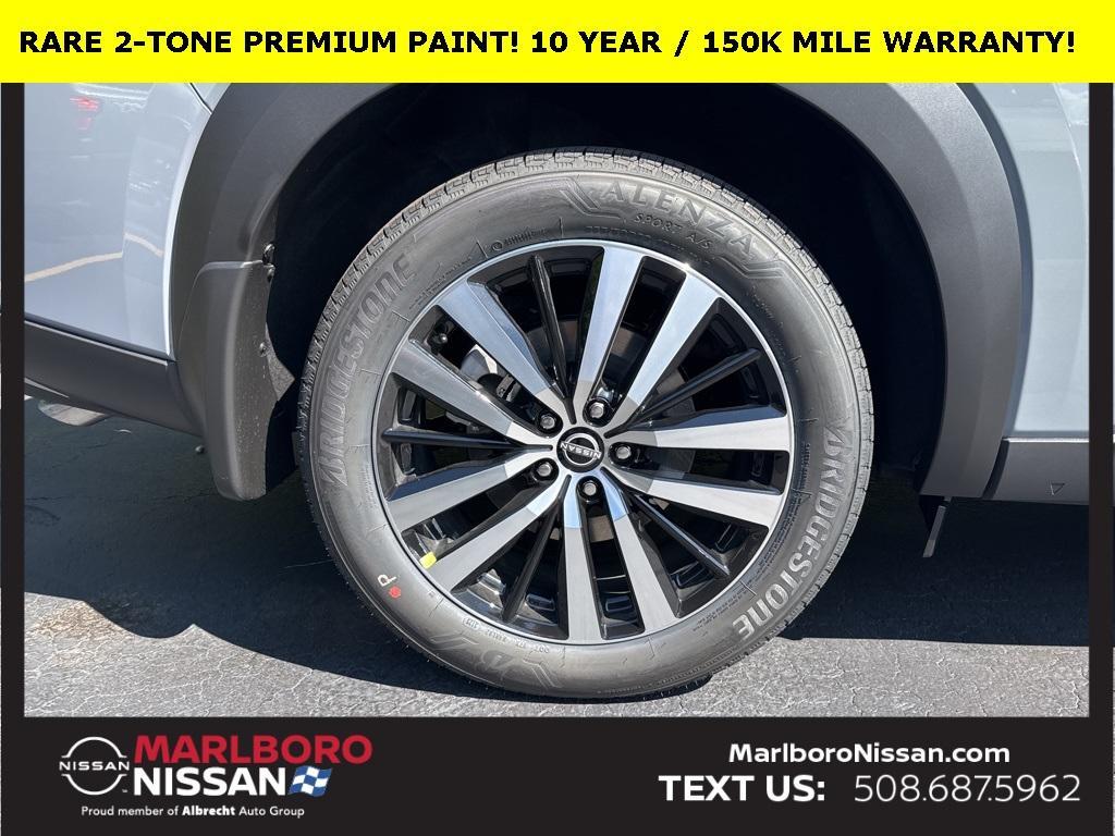 new 2025 Nissan Pathfinder car, priced at $52,513