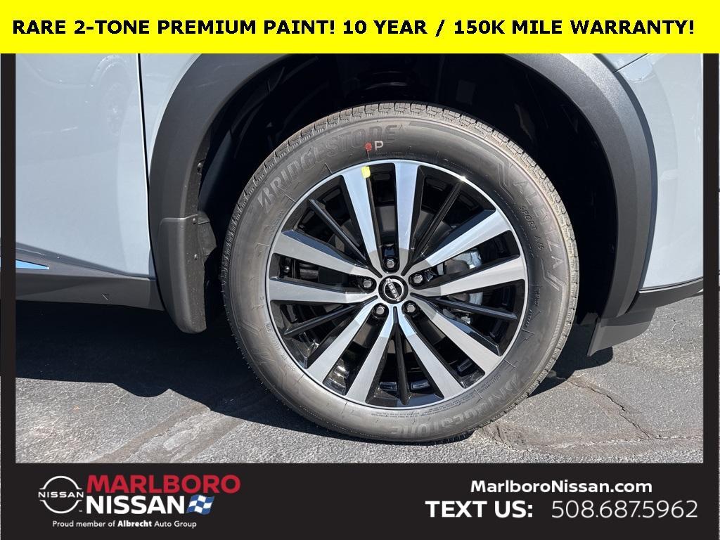 new 2025 Nissan Pathfinder car, priced at $52,513