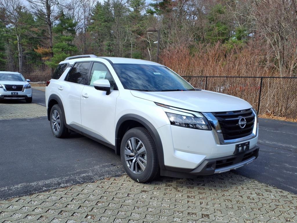 new 2025 Nissan Pathfinder car, priced at $45,083
