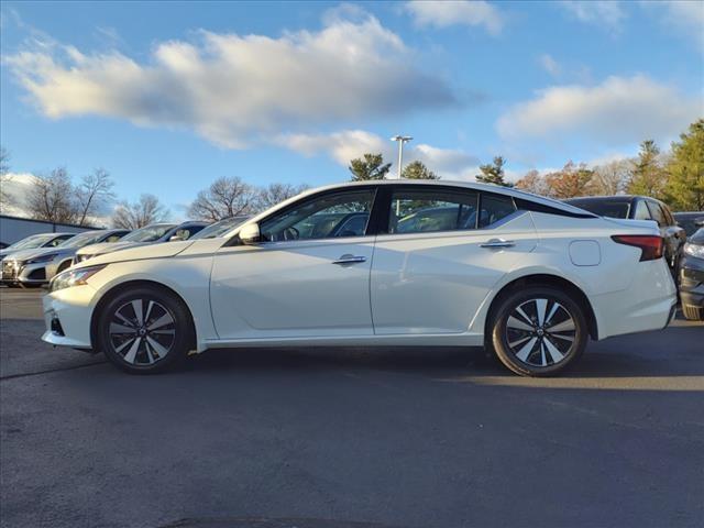 used 2022 Nissan Altima car, priced at $26,923