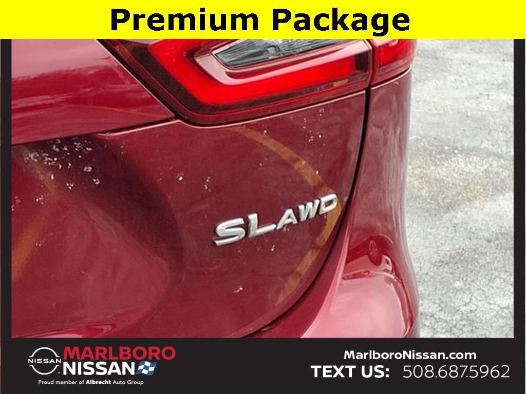used 2022 Nissan Rogue Sport car, priced at $22,906