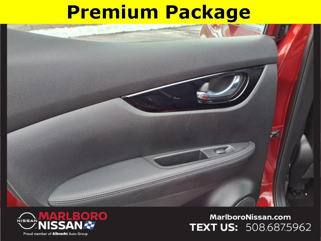 used 2022 Nissan Rogue Sport car, priced at $22,906
