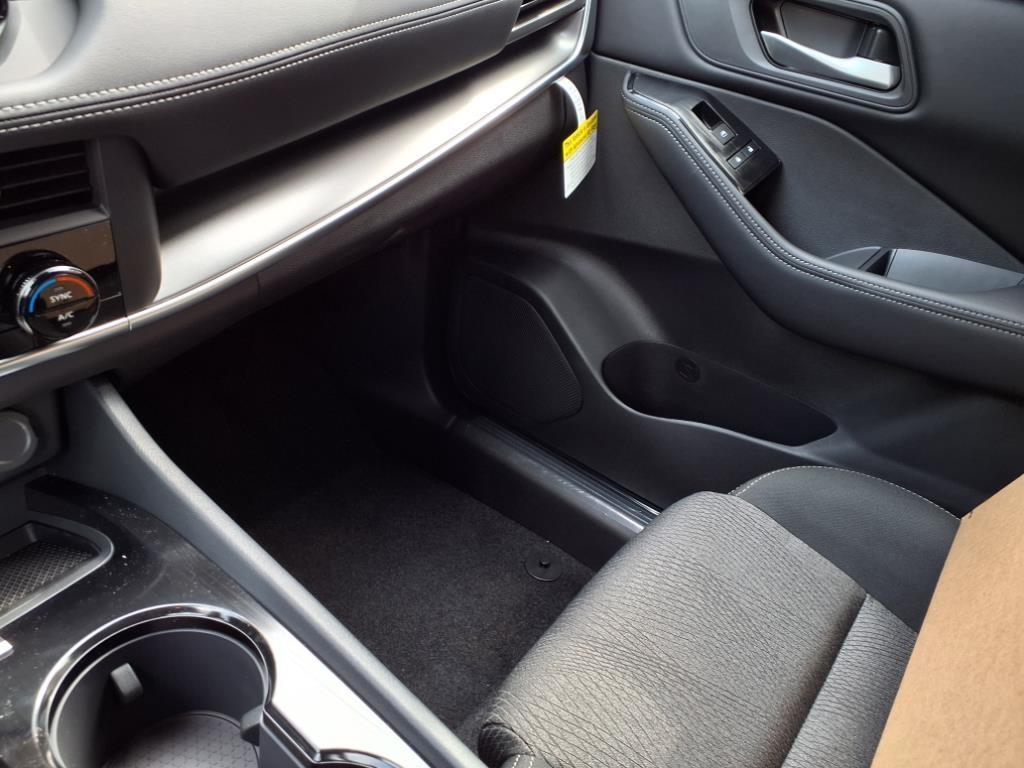 new 2025 Nissan Rogue car, priced at $33,563